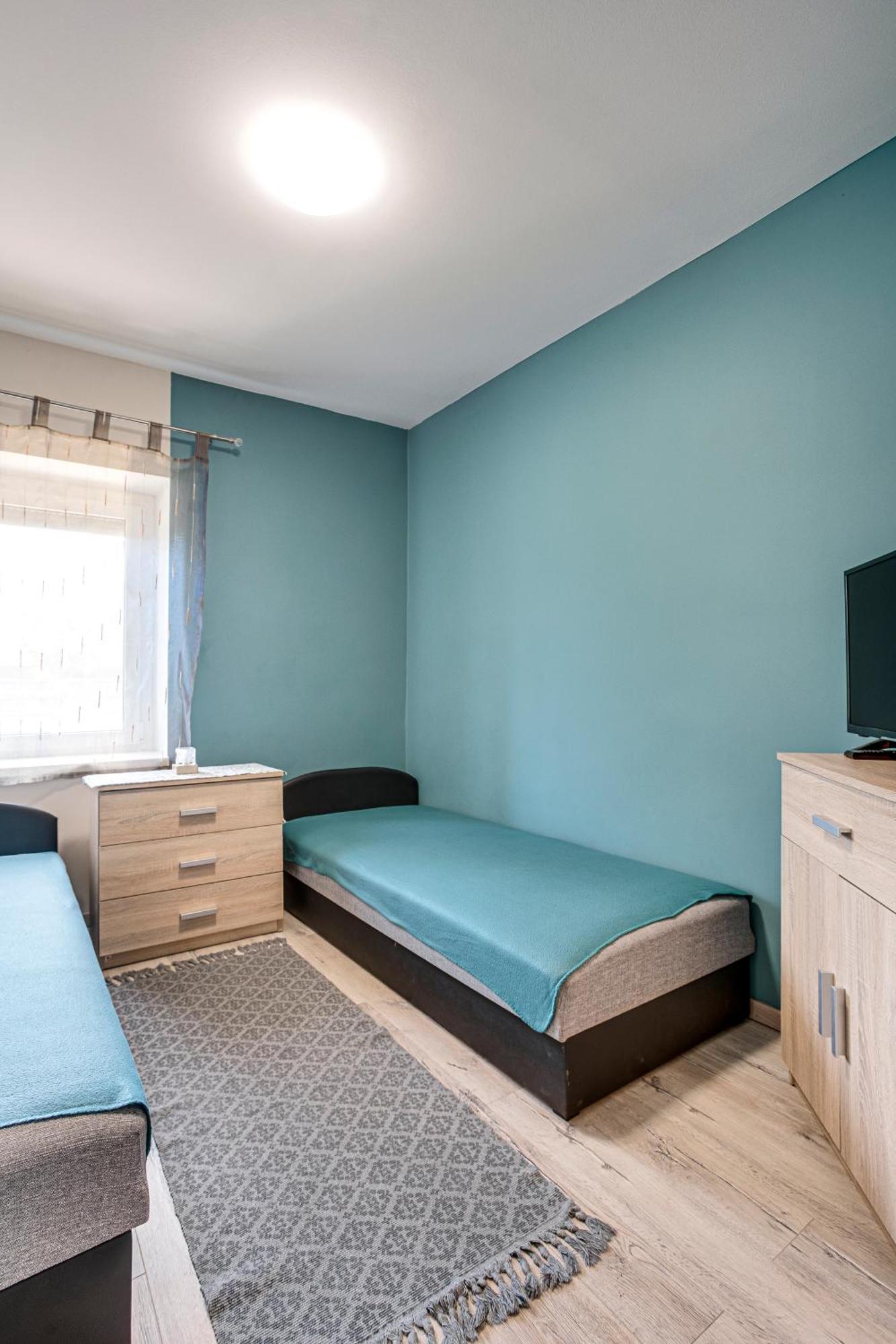 Magdi Vendeghaz A-b Apartment *